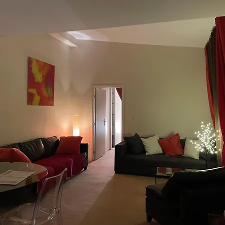 52 Clichy - D'hotes 4* Parigi