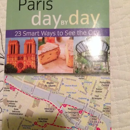 52 Clichy - D'hotes 4* Parigi