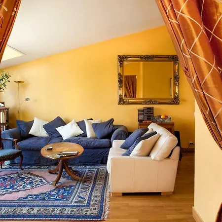 52 Clichy - D'hotes 4* Parigi