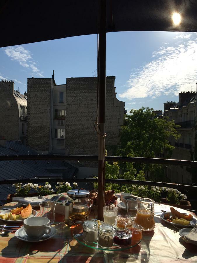 Bed & Breakfast 52 Clichy - D'hotes Parigi